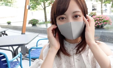 甘い聲で誘惑する性慾旺盛な幼稚園の先生