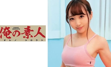在瑜珈墊上做雙人體操