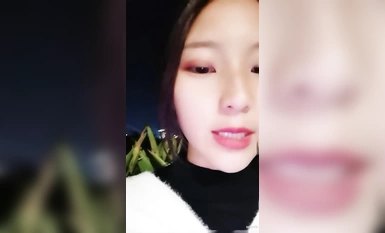 甄漂亮 學妹勾引保安大爺野戰 多場合集 (9)