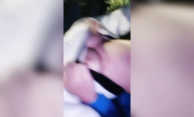 甄漂亮 學妹勾引保安大爺野戰 多場合集 (9)