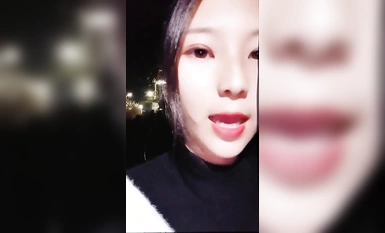 Zhen Meili menggoda orang yang lalu lalang dan membuat mereka bergegar (2)