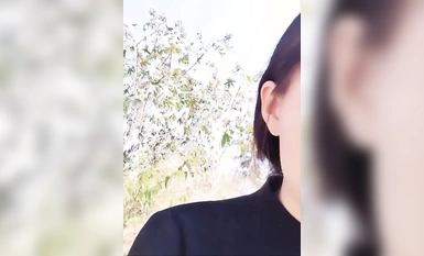 Zhen pretty, seducing passers-by for car sex (1)