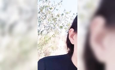 Zhen pretty, seducing passers-by for car sex (1)