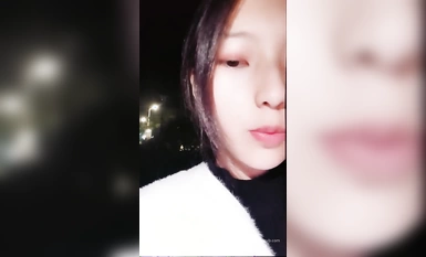 Inaakit ng magandang schoolgirl na si Zhen ang security guard sa maraming outdoor gatherings (17)