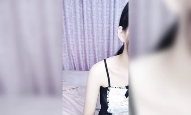 เด็กนักเรียนสาวสวย Zhen ล่อลวงเจ้าหน้าที่รักษาความปลอดภัยในฉากกลางแจ้งหลายฉาก (6)