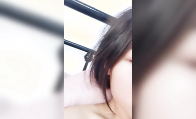 甄漂亮 學妹勾引保安大爺野戰 多場合集 (16)