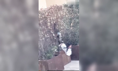 Ôn Châu [Yonghao Jinyuan] Học sinh trường trung học Yongxing quan hệ tình dục trước cổng cộng đồng + học sinh bị chụp ảnh bí mật tại hiện trường