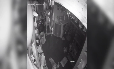 2023最新流出黑客 破解家庭攝像頭偷拍啪啪合集 小哥站著無套搞媳婦逼逼精液流了一地 (10)