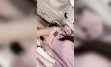 超美網紅『寶藏女孩』外網付費群視頻流出 誘惑裸舞 呻吟紫薇整理合集 (35)