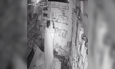 2023最新流出黑客 破解家庭攝像頭偷拍啪啪合集 小哥站著無套搞媳婦逼逼精液流了一地 (16)