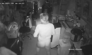 2023最新流出黑客 破解家庭攝像頭偷拍啪啪合集 小哥站著無套搞媳婦逼逼精液流了一地 (17)