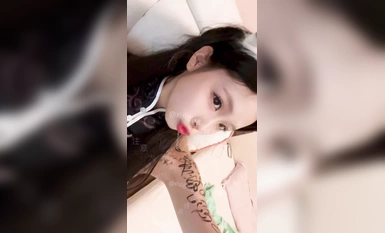 Ang napakagandang Internet celebrity na "Treasure Girl" na may bayad na external group video ay nag-leak, mapang-akit na hubad na sayaw at daing na pinagsama-samang koleksyon ni Ziwei (3)