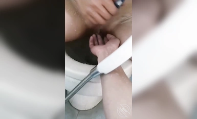 《母子亂倫》想操風韻猶存的媽媽 耗了很久終於趁媽媽喝醉滿足了我的願望 (3)