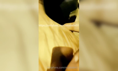 極品母狗『Cute』多人淫亂性愛轟趴 淫女與群男性愛啪啪 場面一度失控 高清 (23)