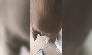 《母子亂倫》想操風韻猶存的媽媽 耗了很久終於趁媽媽喝醉滿足了我的願望 (1)