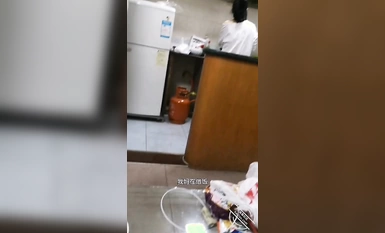 "Ibu-Anak Sumbang Mahram" Saya menghabiskan masa yang lama untuk meniduri ibu saya yang masih menawan dan akhirnya memenuhi keinginan saya semasa dia mabuk (13)