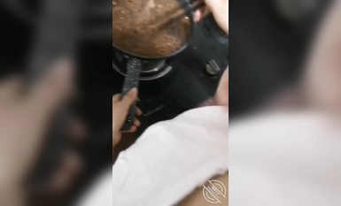 "Ibu-Anak Sumbang Mahram" Saya menghabiskan masa yang lama untuk meniduri ibu saya yang masih menawan dan akhirnya memenuhi keinginan saya semasa dia mabuk (13)