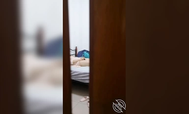 "Ibu-Anak Sumbang Mahram" Saya menghabiskan masa yang lama untuk meniduri ibu saya yang masih menawan dan akhirnya memenuhi keinginan saya semasa dia mabuk (9)