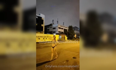 極品母狗『Cute』多人淫亂性愛轟趴 淫女與群男性愛啪啪 場面一度失控 高清 (11)