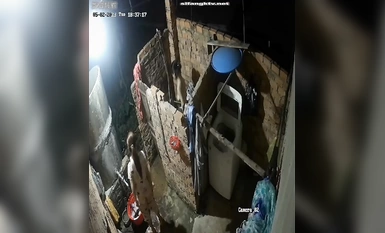 ภาพหลุดห้องส่วนตัวล่าสุดปี 2566 แฮกเกอร์เจาะกล้องแอบถ่ายชุดอาบน้ำในห้องน้ำหอพักของครอบครัวหลายต่อหลายครั้ง (18)