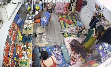 개인실 최신 외출 2023 해커, 카메라 해킹으로 여러 가족 기숙사 화장실 갈아 입고 목욕하는 모습 몰래 촬영 (2)