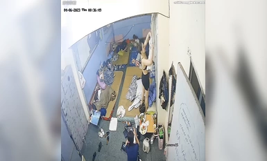 私房最新流出2023 黑客破解攝像頭偷拍 多場合家庭宿舍廁所更衣洗澡 (9)