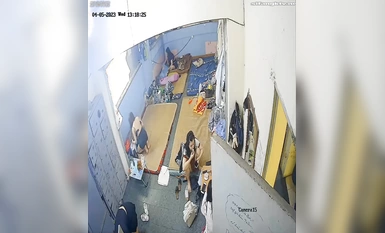 Kebocoran terbaru dari bilik persendirian pada tahun 2023. Penggodam memecahkan kamera dan merakam secara rahsia menukar pakaian dan mandi di bilik air asrama keluarga berkali-kali (10)