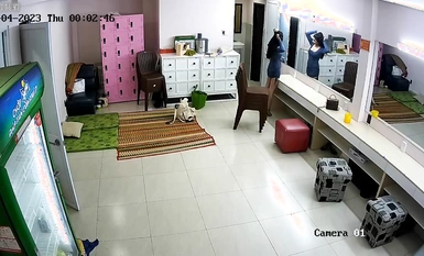 ล่าสุดหลุดห้องส่วนตัวเมื่อปี 2566 แฮกเกอร์เจาะกล้องแอบถ่ายเสื้อผ้าเปลี่ยนและอาบน้ำในห้องน้ำหอพักของครอบครัวหลายต่อหลายครั้ง (29)