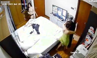 Kebocoran terbaru dari bilik persendirian pada tahun 2023. Penggodam memecahkan kamera dan merakam secara rahsia menukar pakaian dan mandi di bilik mandi asrama keluarga berkali-kali (37)