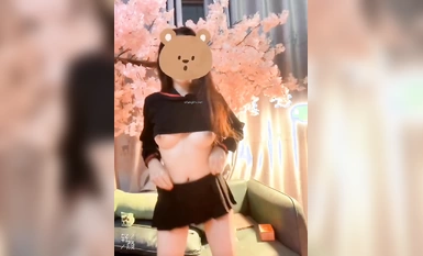 Koleksi yang sangat kontras dari selebriti Internet gaya Douyin yang masih muda dan tidak dapat dikalahkan dengan tarian bogel buatan khas berharga tinggi, berpakaian silang, crape myrtle, dsb. ~ Terdapat begitu ramai jelita ~ Sesetengah daripada mereka b