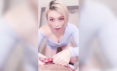 Ang pinakamagandang diyosa na si "Katie" na may 530,000 followers sa Twitter ay ang pinakahuling bayad na pribadong photo shoot ng pinakamaganda at slutty goddess na nakikipagtalik sa isang party, ang huling kabanata ay napakalinaw (5)