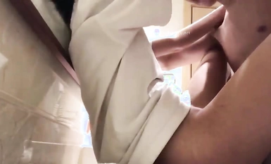 5月新鮮出爐的12位極品漂亮妹子自拍，都是很年輕20歲左右的嫩貨小美眉 (5)