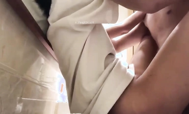 5月新鮮出爐的12位極品漂亮妹子自拍，都是很年輕20歲左右的嫩貨小美眉 (5)