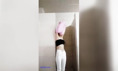 《果條果貸特別檔》10個妹子逾期私密視頻被曝光 還有幾個顏值不錯的少婦 (20)