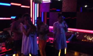 《換妻俱樂部泄密流出》綠帽老公帶著老婆和其他男人玩3P,4P 完美露臉 (3)