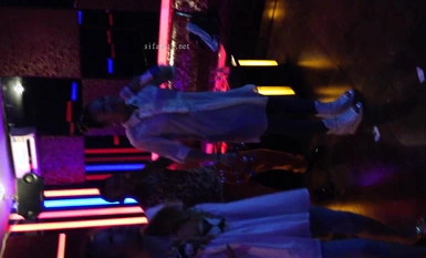 《換妻俱樂部泄密流出》綠帽老公帶著老婆和其他男人玩3P,4P 完美露臉 (3)