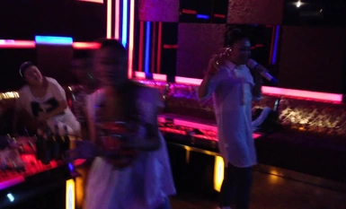 《換妻俱樂部泄密流出》綠帽老公帶著老婆和其他男人玩3P,4P 完美露臉 (3)