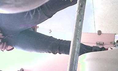 快餐店女廁定點全景偸拍一位接一位的漂亮小姐姐和美少婦方便~能看B又能看臉極品白虎一線天真的太頂了 (2)