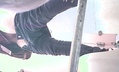 快餐店女廁定點全景偸拍一位接一位的漂亮小姐姐和美少婦方便~能看B又能看臉極品白虎一線天真的太頂了 (2)