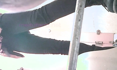 快餐店女廁定點全景偸拍一位接一位的漂亮小姐姐和美少婦方便~能看B又能看臉極品白虎一線天真的太頂了 (3)