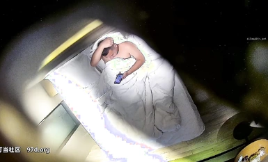 2023-5月新流出酒店偷拍 廣西口音的打工妹子和廠里的工友開房偷情連干兩次