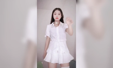 @ Tangtang Chaolizi menunjukkan wajahnya dan menari video bogel