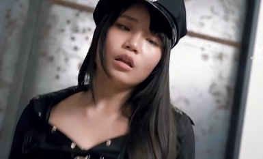 麻豆傳媒映畫原版 MD0147 性感女警被下藥 被迫讓歹徒調教玩弄