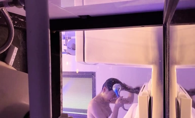 最新流出大神偷 拍提前在酒店衛生間放好設備偷拍到幾個入住的女房客洗澡畫質還不錯