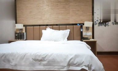 高階外圍女探花八戒❤️酒店約操高階外圍小姐姐，激情口爆直插蜜穴