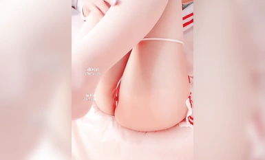 桃桃醬系列（50）價值138元 紅白狗鏈半透明水手服 揉胸雙手指插入 銷魂呻吟 原版高清2