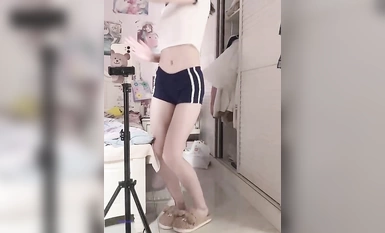 Gadis selebriti internet@guowu [beruang susu] (48)