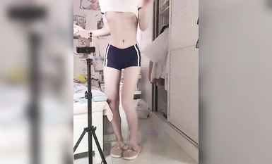 Gadis selebriti internet@guowu [beruang susu] (48)