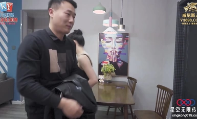 星空傳媒XKG158繼母脫衣只為給繼子性教育