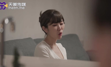 Tianmei Media TMW177 มีเซ็กส์กับแม่ของเธออย่างต่อเนื่อง